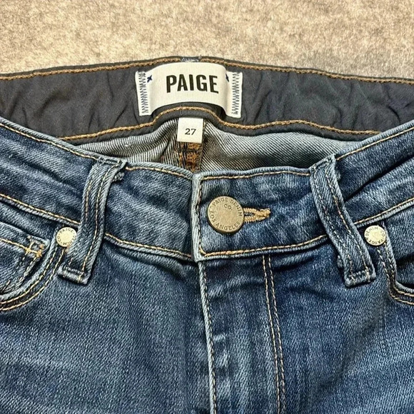 PAIGE Jeans, Skyline Ankle Peg. Size 27.  Unique Knee Detail! - Picture 9 of 11